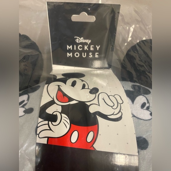 Walt Disney Mickey Mouse Gray & Black Travel Neck Pillow Airplane, Car, … - Picture 4 of 6